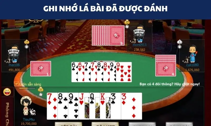 Hãy chuyên tâm quan sát và ghi nhớ lá bài đã được đánh